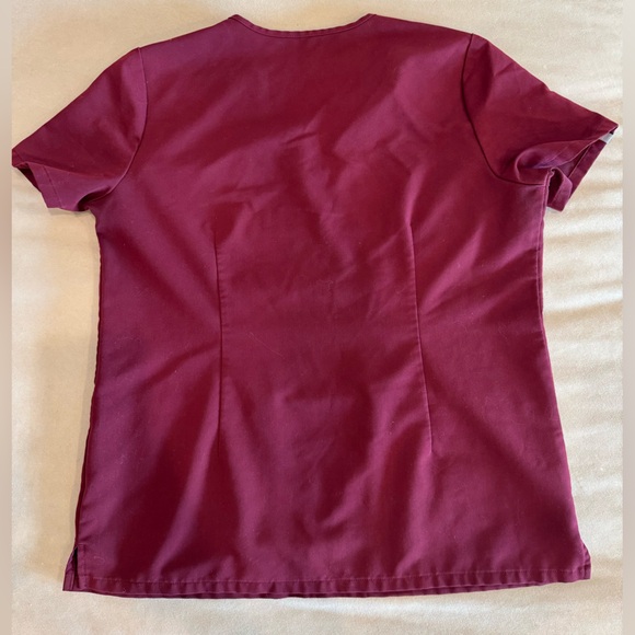Figs Casma Three-Pocket Scrub Top- Burgundy - Picture 8 of 8